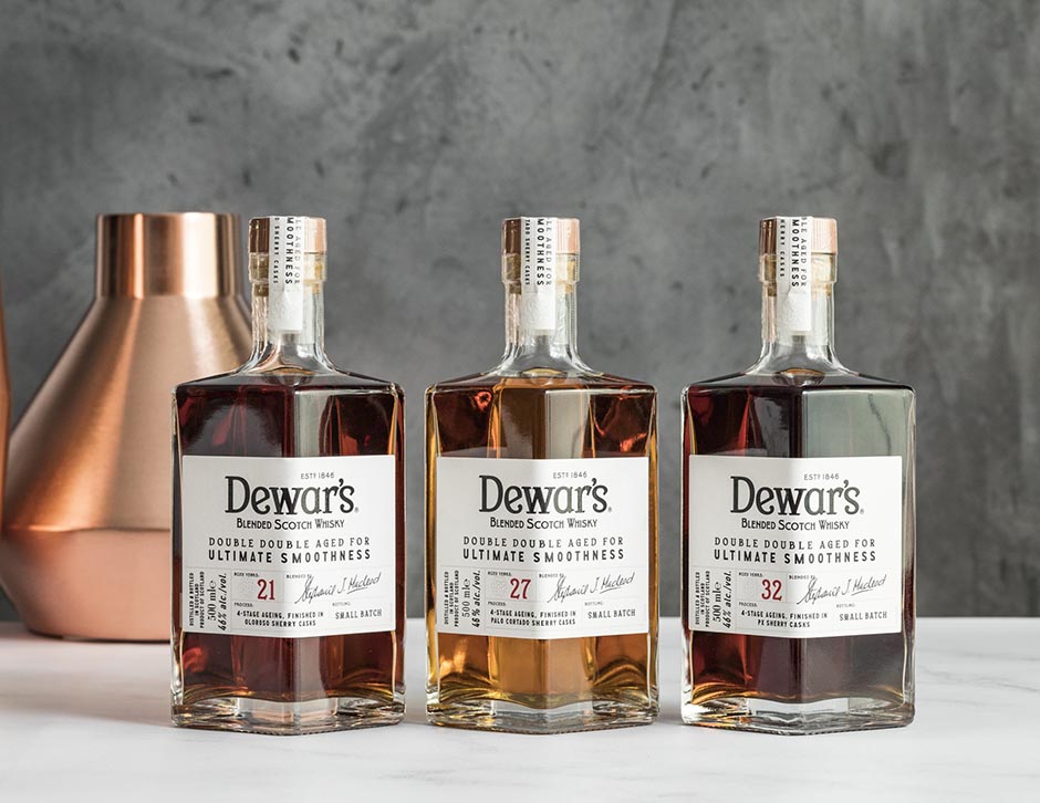 La nueva serie de Dewar's, envejecida en cuatro etapas, posee una calidad sin precedentes y viene en tres presentaciones de lujo